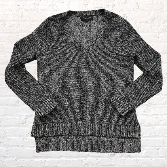 rag & bone Sweaters - Like 🆕 Rag & Bone wool blend v-neck sweater